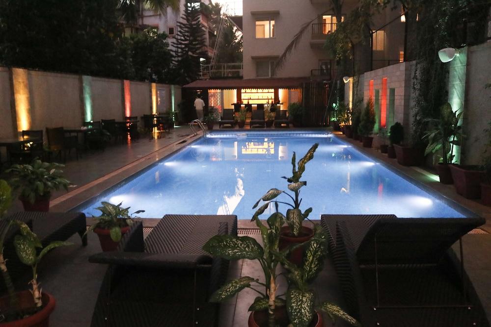 Calangute Towers - Am Hotel Kollection Dış mekan fotoğraf