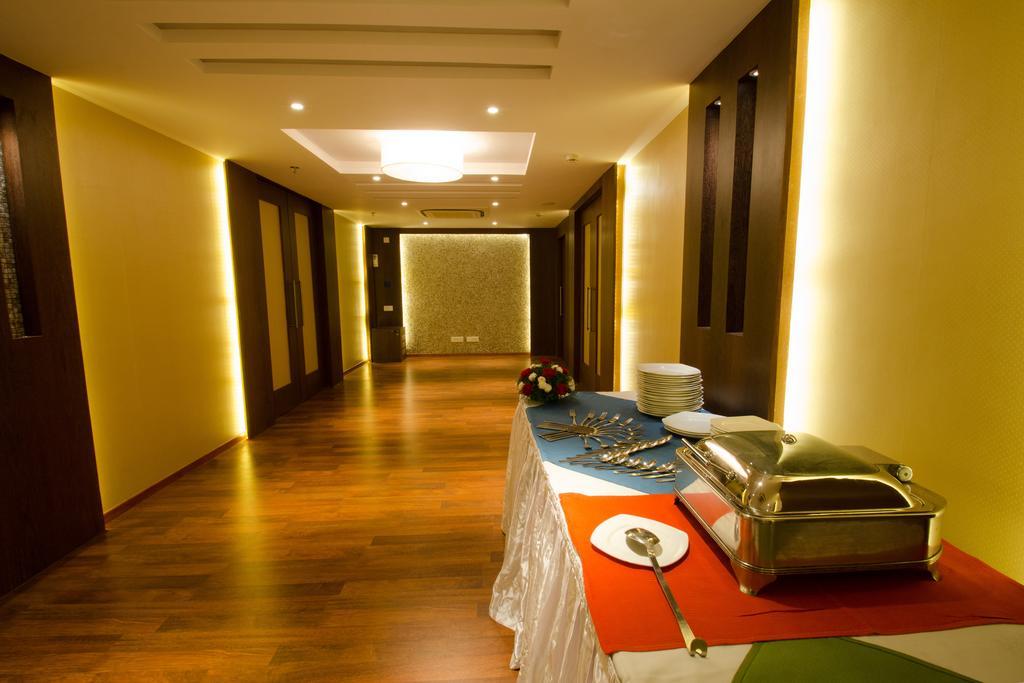 Calangute Towers - Am Hotel Kollection Dış mekan fotoğraf