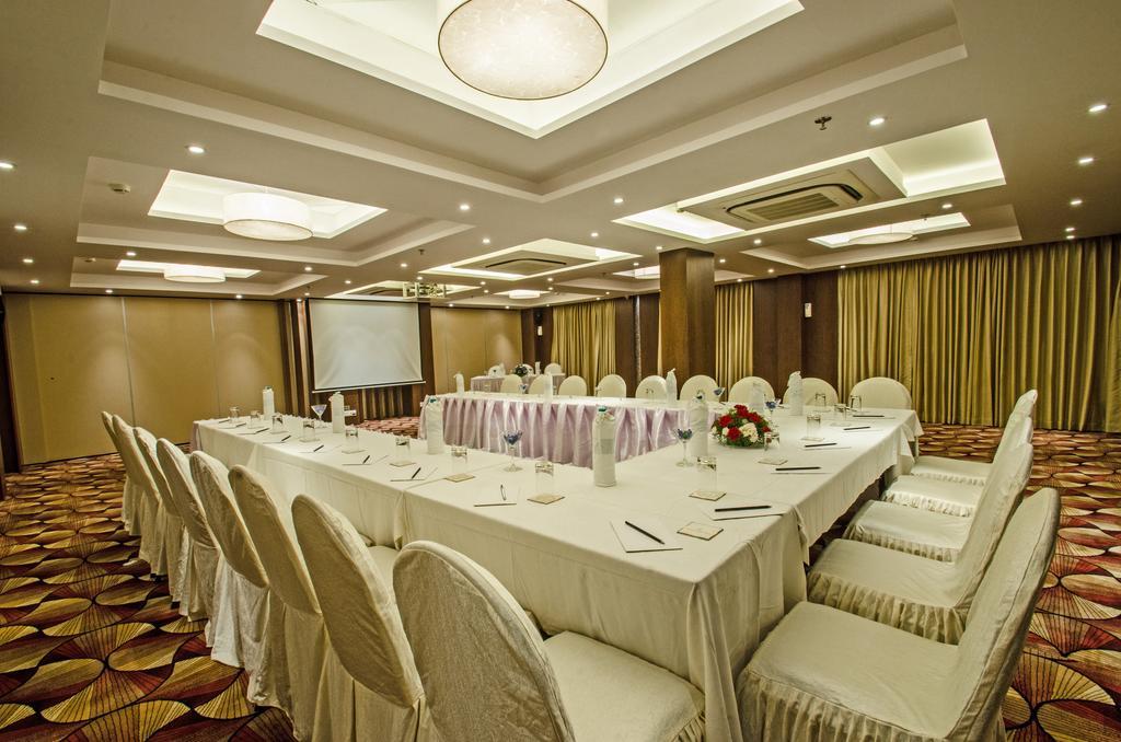 Calangute Towers - Am Hotel Kollection Dış mekan fotoğraf