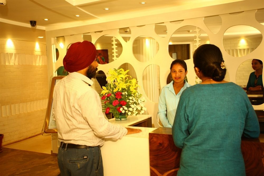Calangute Towers - Am Hotel Kollection Dış mekan fotoğraf